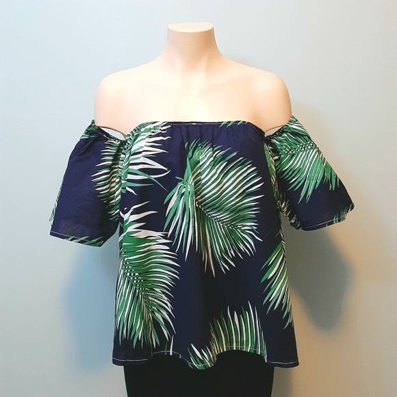 🅱️🅾️G🅾️ Navy tropical print crop shoulder top - Picture 1 of 4